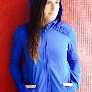 lululemon run bandit jacket, blue, size 4